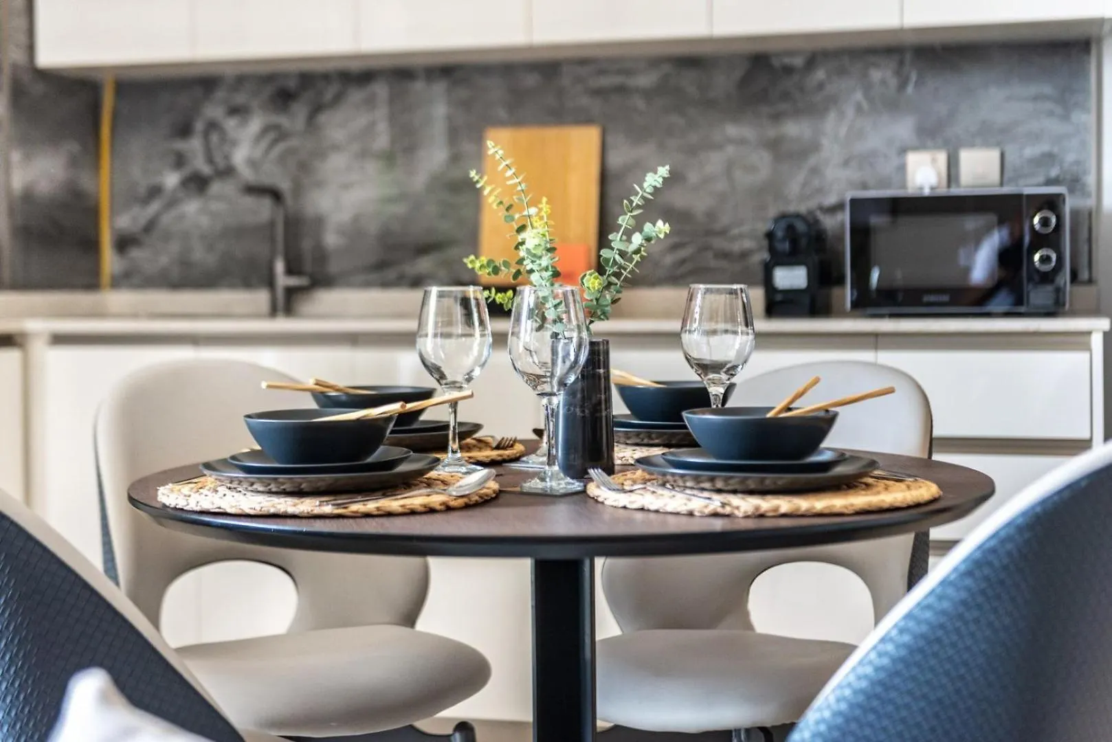 Guestready - Stylish Interiors In Business Bay Apartment Dubai